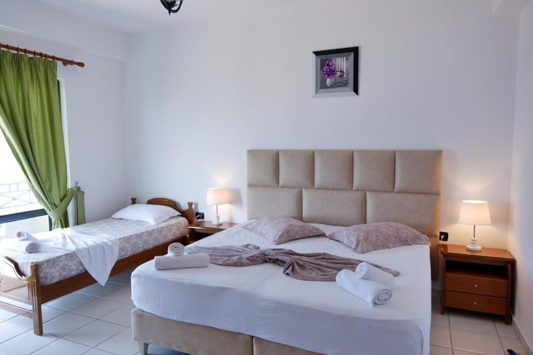 Blue Heaven Hotel Sarande Ngoại thất bức ảnh