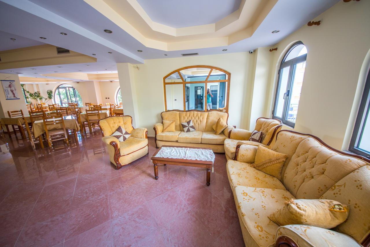 Blue Heaven Hotel Sarande Ngoại thất bức ảnh