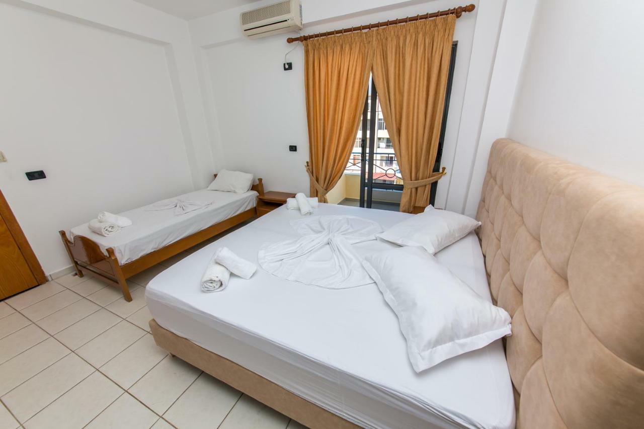 Blue Heaven Hotel Sarande Ngoại thất bức ảnh